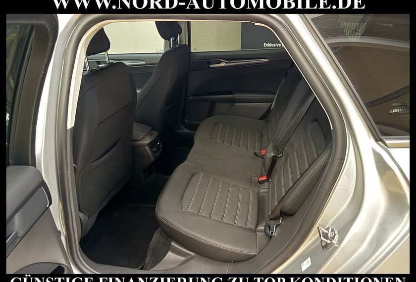 Ford Mondeo Mondeo Turnier Titanium *190PS*AHK*STHZ*LED*