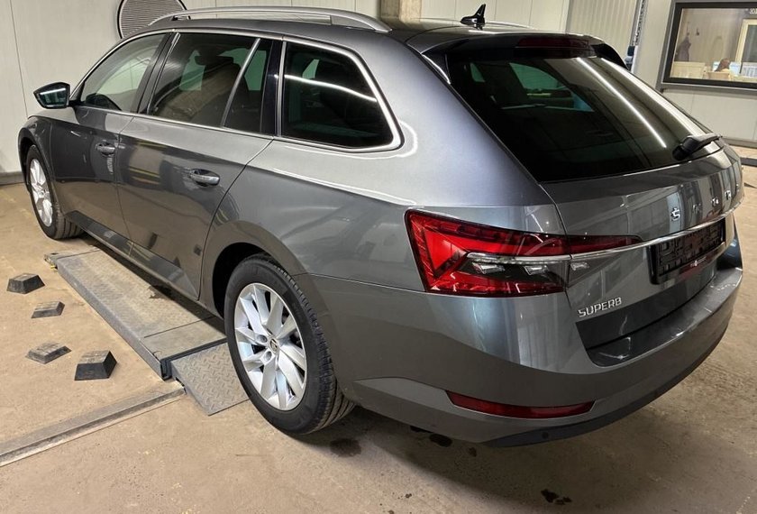 Skoda Superb Superb Combi Style 2.0 TDI DSG Kamera/Virt.Cockp