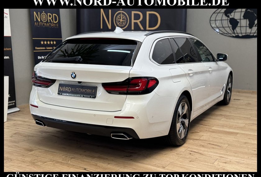 BMW 520 520 d Touring xDrive *LED*StHz*AHK*Luft*ParkAss*