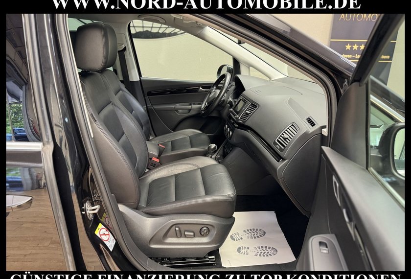 Volkswagen Sharan Sharan Highline 2.0 TDI DSG 7-Sitzer/Pano/StHZ/