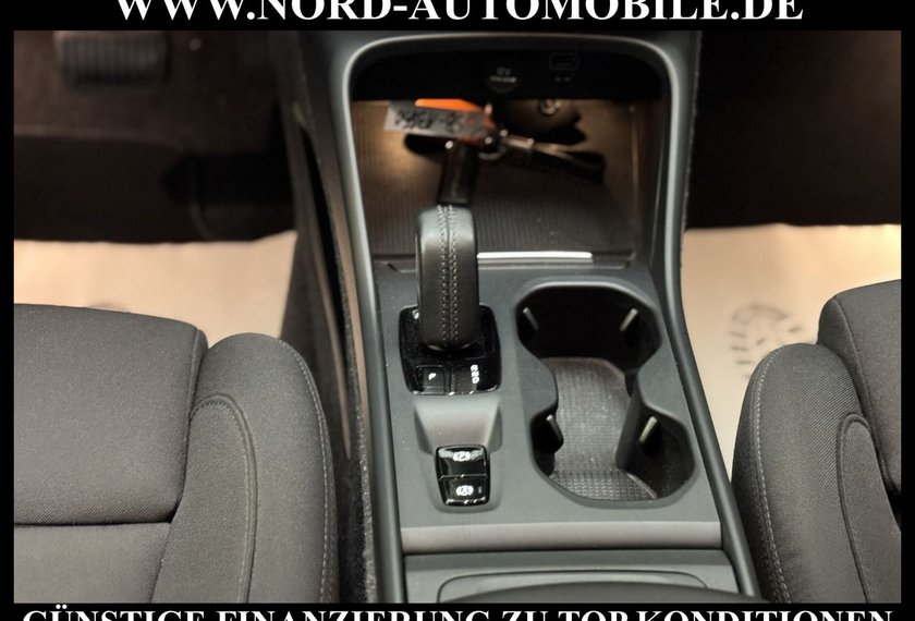 Volvo XC40 XC40 D3 Momentum Pro *KAM*LED*NAV*UPE:47