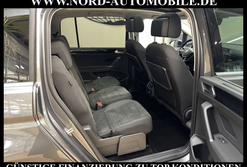Volkswagen Touran Touran Highline 1.5 TSI DSG Pano/ACC/Navi/LED/17