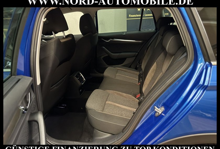 Skoda Octavia Octavia Scout Combi 2.0TDI DSG AHK/Kamera/HeadUp