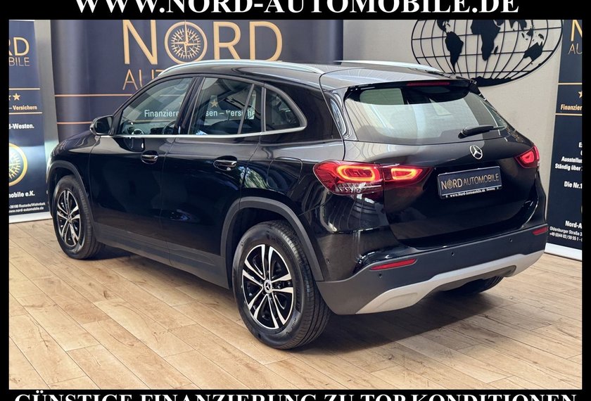 Mercedes-Benz GLA 180 GLA 180 d Style LED*AHK*Kamera*Ambiente*EasyPack