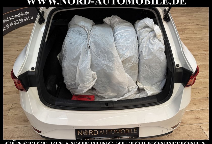 Seat Leon Leon SP Style 2.0 TDI DSG Voll.LED/ACC/Navi/PDC