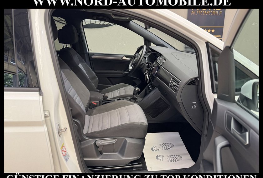 Volkswagen Touran Touran R-Line 1.5 TSI DSG AHK/Dig.Cockpit/17/LED