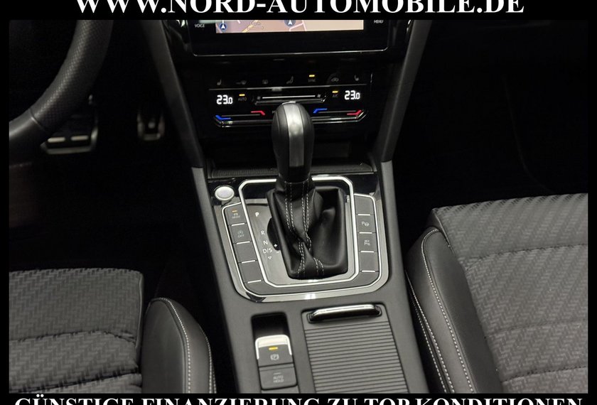 Volkswagen Passat Variant Passat Variant R-Line 1.5 TSI DSG Pano/AHK/19/