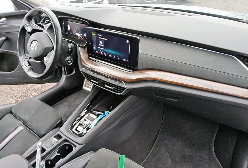 Skoda Octavia Octavia Scout Combi 2.0 TDI DSG AHK/Head-Up/