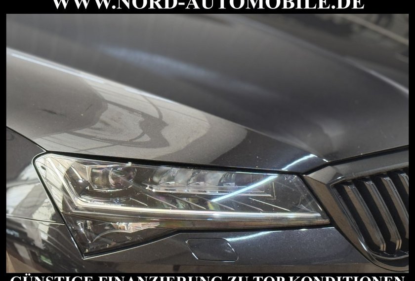 Skoda Superb Superb Combi 2.0 TDI DSG Sportline Pano/AHK/Lede