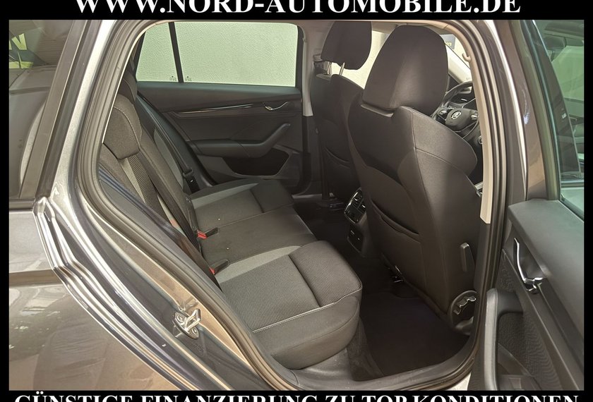 Skoda Octavia Octavia Combi Ambition 2.0 TDI DSG Matrix/Virt.C