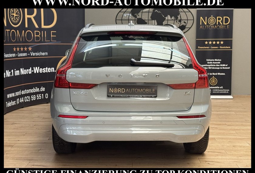 Volvo XC60 XC60 B4 *CORE* AHK*LED*4xSHZ*UPE:58*