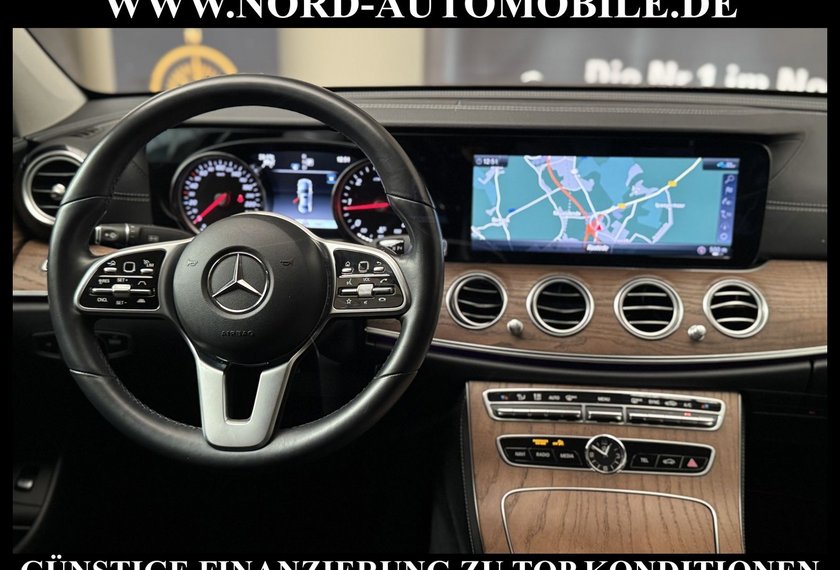 Mercedes-Benz E 220 E 220 d Lim. Exclusive *Distro+*Comand*360°*LED*