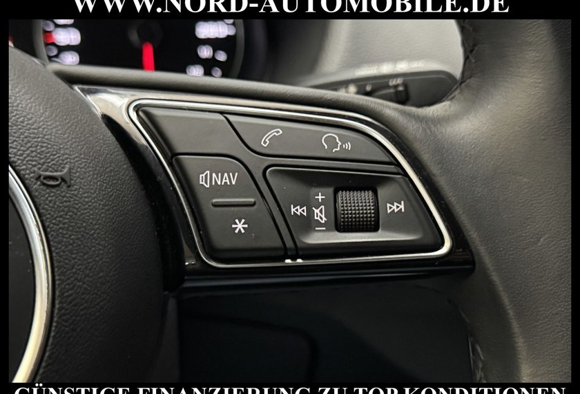 Audi Q2 Q2 35 1.5 TFSI Advanced S-Tronic Kamera/Navi/LED