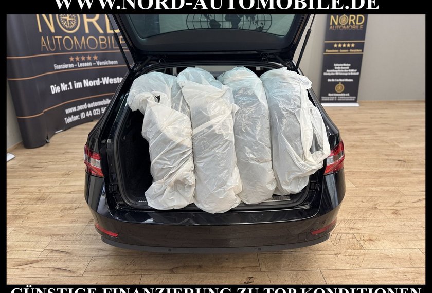 Skoda Superb Superb Combi 1.4 TSI iV DSG Ambition AHK/Navi/18