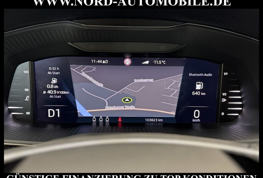 Skoda Superb Superb Combi Sportline 2.0 TDI DSG AHK/Area View