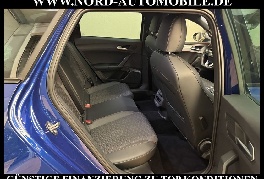 Seat Leon Leon Sportstourer 2.0 TDI DSG FR *LED*AHK*PANO*