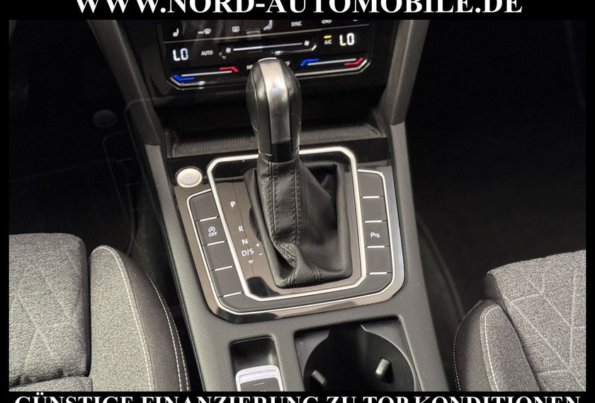 Volkswagen Passat Variant Passat Variant  2.0 TDI DSG R-Line Kamera/Navi/