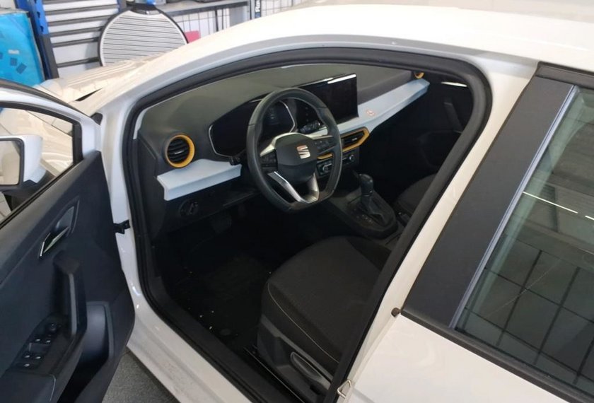 Seat Ibiza Ibiza 1.0 TSI Style DSG Kamera/Navi/LED/ACC/