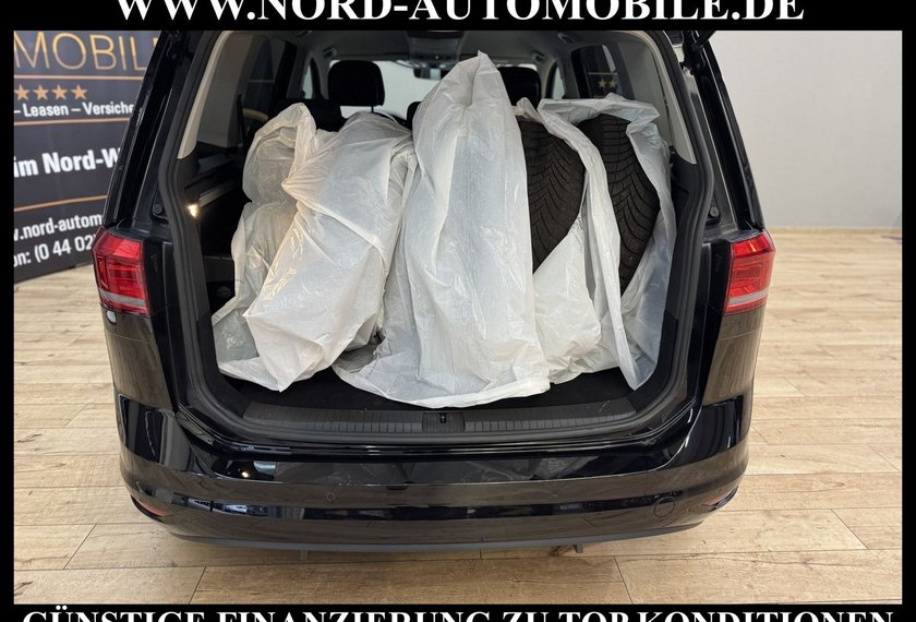Volkswagen Touran Touran ACTIVE 1.5 TSI Navi/PDC/SHZ/16/App Connec