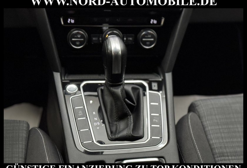 Volkswagen Passat Variant Passat Variant Business 1.5 TSI DSG AHK/Navi/LED