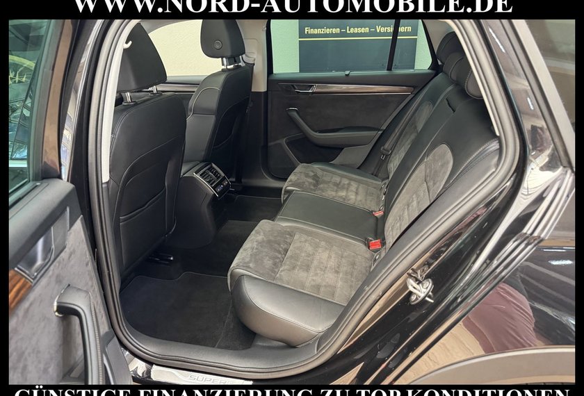 Skoda Superb Superb Combi SCOUT TDI DSG 4x4 *AHK*PANO*UPE61*