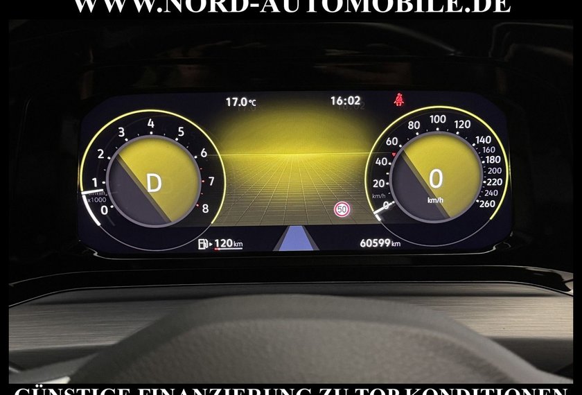 Volkswagen Golf Golf Style 1.5 eTSI DSG Kamera/Navi/LED/17