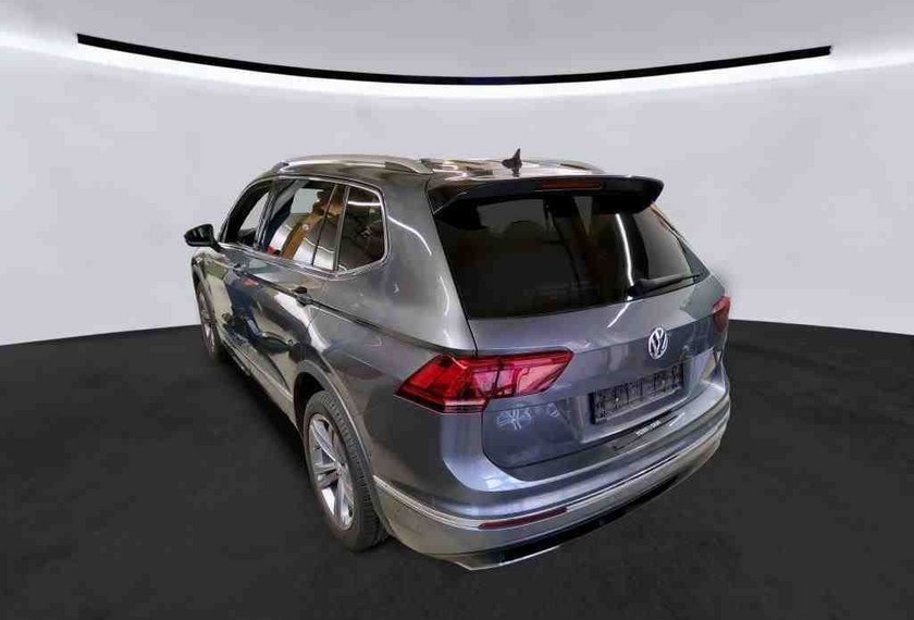 Volkswagen Tiguan Allspace Tiguan Allspace R-Line 4MOT 2.0 TDI DSG Pano/AHK