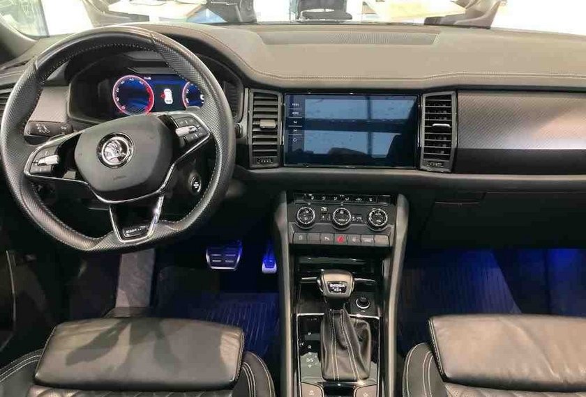 Skoda Kodiaq Kodiaq 2.0 TDI 4x4 SportLine Pano/7-Sitzer/AHK/