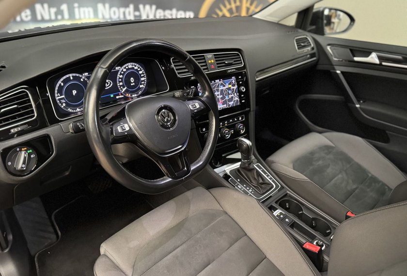 Volkswagen Golf Golf Limo 2.0 TDI DSG R-Line Dig.Cockpit*Navi*