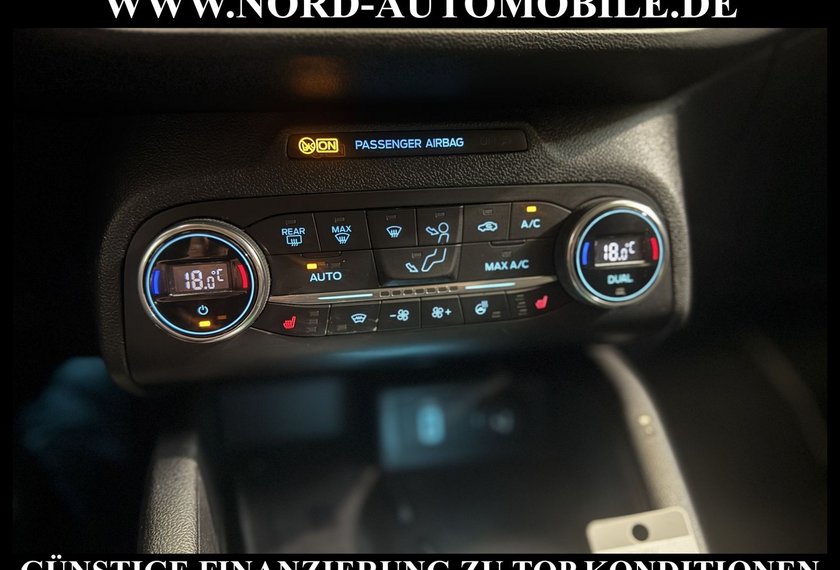 Ford Focus Focus Turnier 1.5 EB Titanium X *AHK*ACC*B&amp;O*HUD