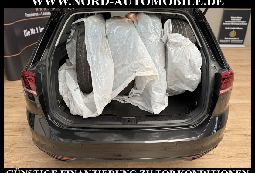 Volkswagen Passat Variant Passat Variant Basic 2.0 TDI DSG Kamera/Navi/LED