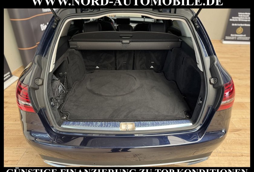 Mercedes-Benz C 300 C 300 d T Exclusive *AHK*Leder*Kamera*Ambi*17Z*