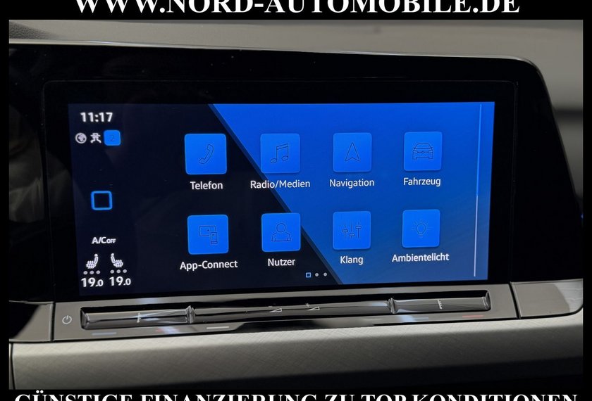 Volkswagen Golf Golf VIII Lim.1.5 TSI Life Navi/LED/SHZ/PDC/