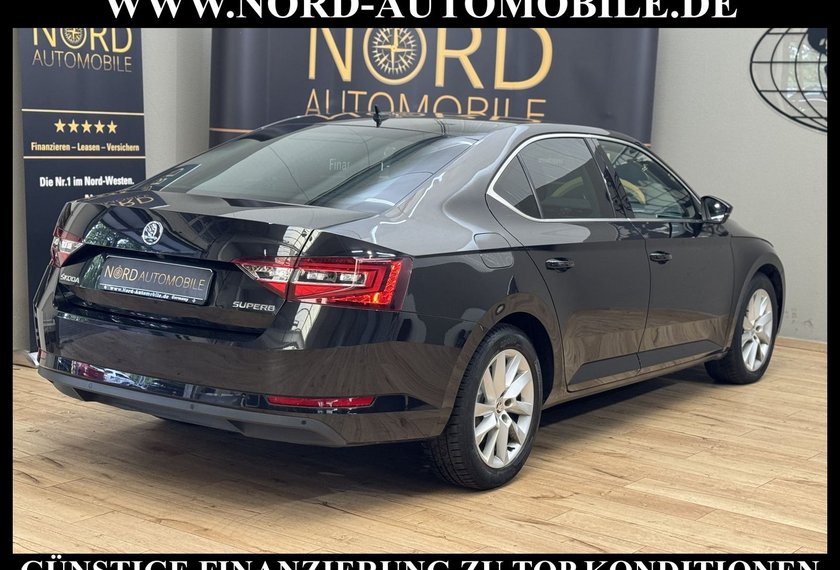 Skoda Superb Superb 2.0 TDI DSG Limo Leder/Navi/Xen/Kamera Pr