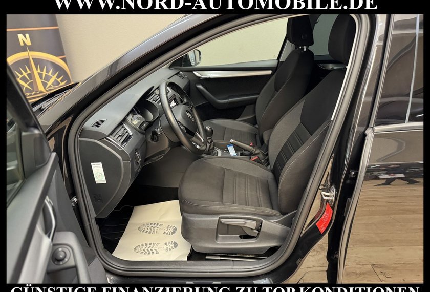 Skoda Octavia Octavia Combi Ambition 1.6 TDI AHK/Navi/PDC/