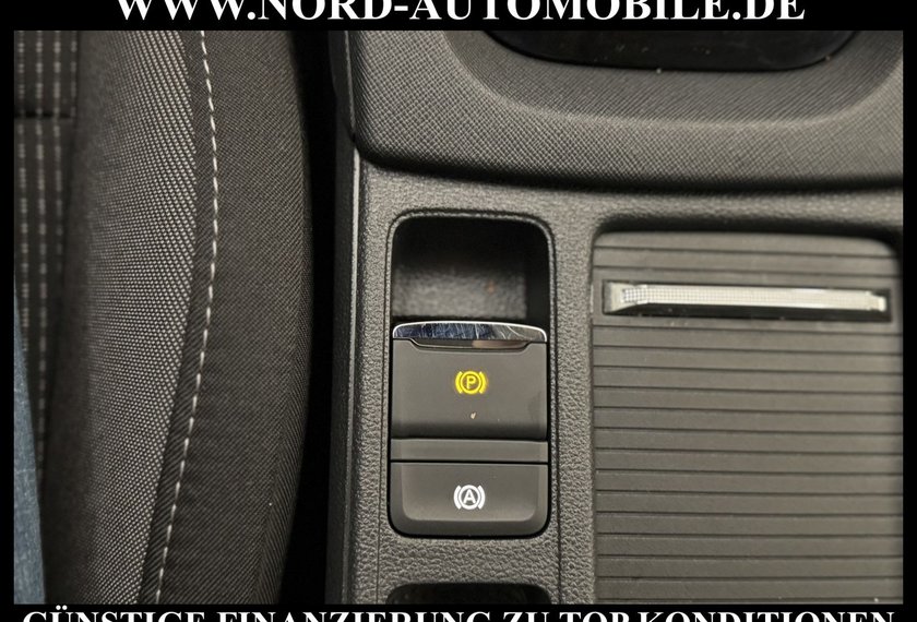 Skoda Octavia Octavia Combi Ambition 2.0 TDI LED/PDC/16''