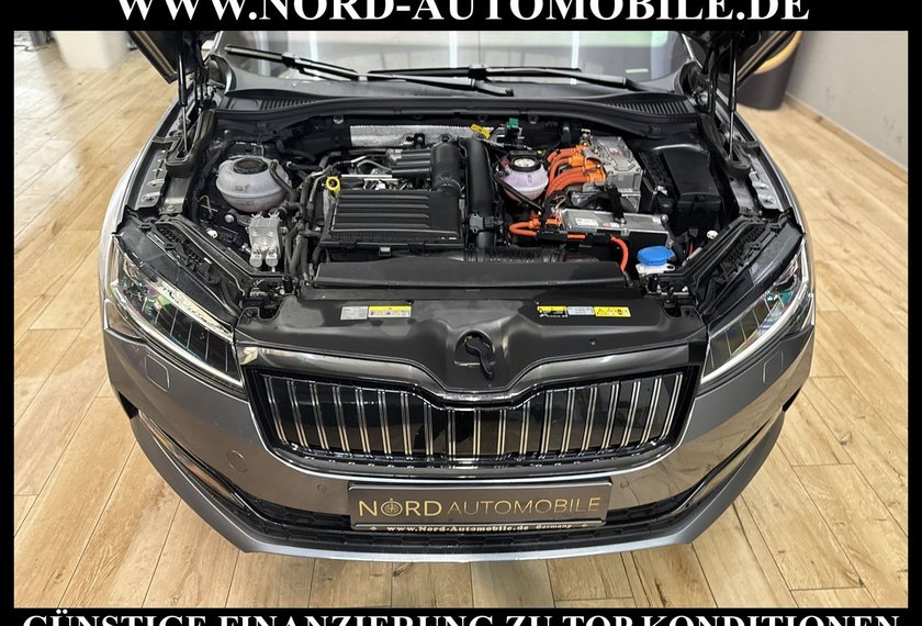 Skoda Superb Superb iV Combi Sportline 1.4 TSI DSG AHK/Kamera