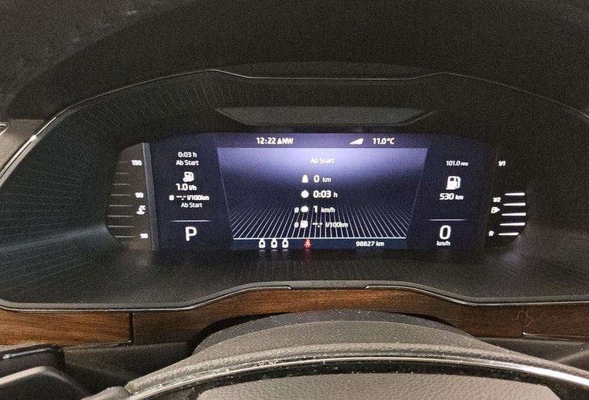 Skoda Superb Superb Scout Combi 2.0 TDI DSG Kamera/Virt.Cockp