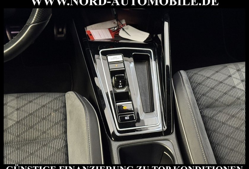 Volkswagen Golf Golf VIII Lim. R-Line eTSI DSG Navi/LED/ACC/17