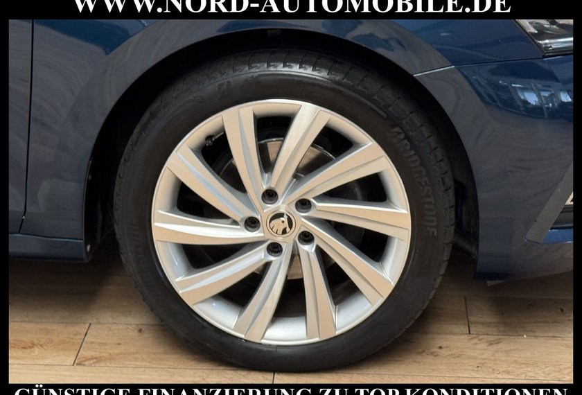 Skoda Octavia Octavia Combi Style 2.0 TDI DSG Kamera/AHK/ACC/