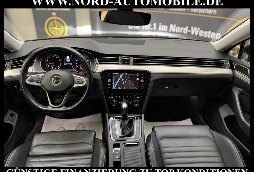 Volkswagen Passat Passat Lim. 2.0 TSI DSG Elegance Leder/Matrix/18
