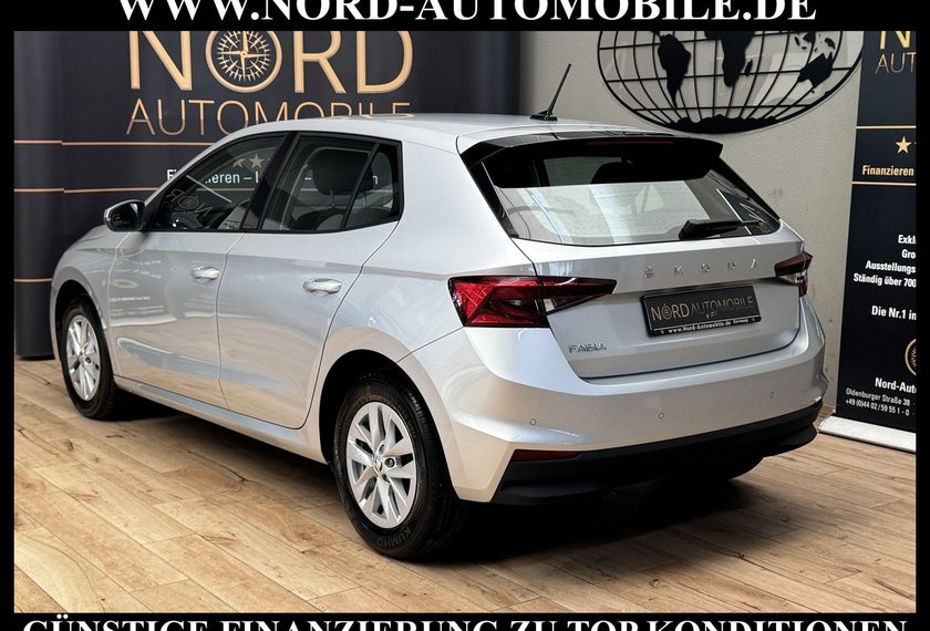 Skoda Fabia Fabia Ambition 1.0 MPI LED/Klima/Spurhalte/PDC