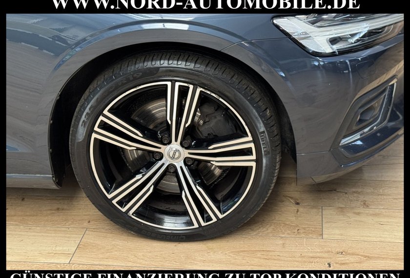 Volvo V60 V60 Kombi T5 INSCRIPTION *PANO*AHK*19Z*UPE:61*