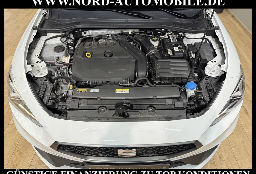 Seat Leon Leon SP FR 1.5 eTSI DSG Pano/AHK/18/Kamera/Navi/