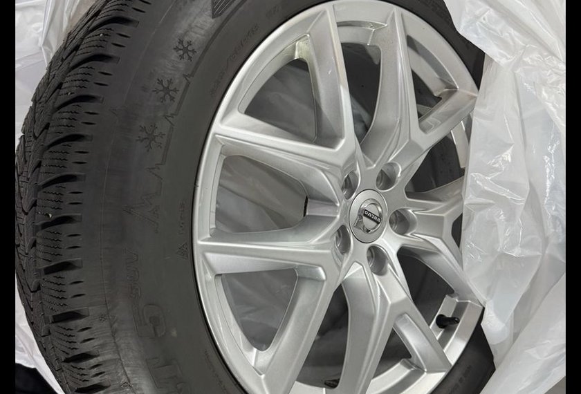 Volvo XC60 XC60 D4 R-Design *LED*PANO*BLIS*360°*MEMORY* R D