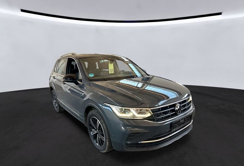 Volkswagen Tiguan Tiguan 1.5 TSI Move DSG Dig.Cockpit/Kamera/AHK