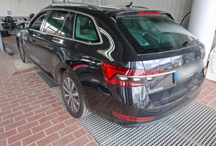 Skoda Superb Superb Combi 2.0 TDI Style DSG Kamera/Navi/LED