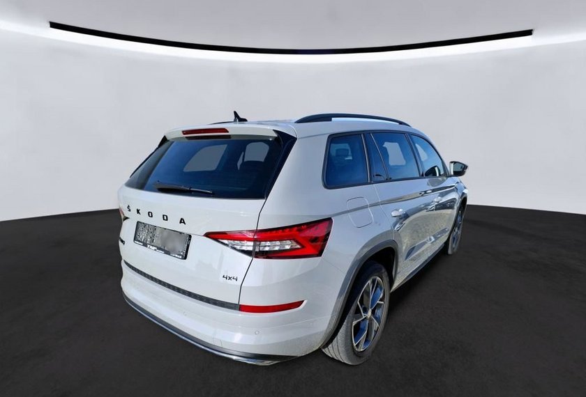 Skoda Kodiaq Kodiaq 2.0 TDI DSG Sportline Virt.Cockpit/AHK/19