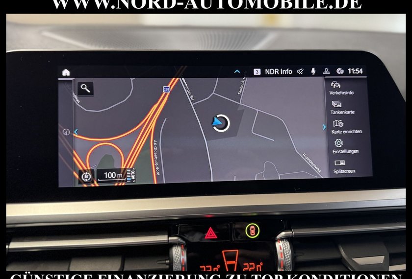 BMW 330 330 e Touring Sport Line *LED*AHK*ParkAss+*LiveC