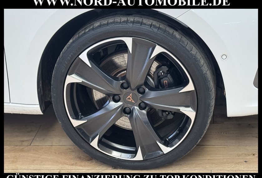 Cupra Leon Leon Sportstourer VZ 1.4 TSI e-Hybrid DSG Kamera